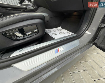 Сірий БМВ 7 Серія, об'ємом двигуна 4.4 л та пробігом 84 тис. км за 77000 $, фото 137 на Automoto.ua