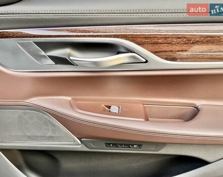 Сірий БМВ 7 Серія, об'ємом двигуна 2.99 л та пробігом 17 тис. км за 85999 $, фото 59 на Automoto.ua