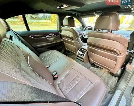 Сірий БМВ 7 Серія, об'ємом двигуна 2.99 л та пробігом 17 тис. км за 85999 $, фото 56 на Automoto.ua