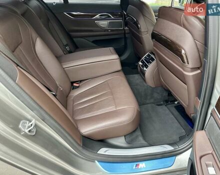 Сірий БМВ 7 Серія, об'ємом двигуна 2 л та пробігом 31 тис. км за 64800 $, фото 83 на Automoto.ua