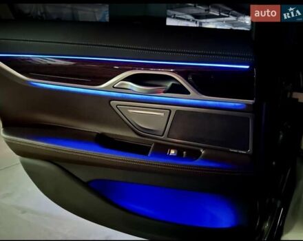 Сірий БМВ 7 Серія, об'ємом двигуна 2 л та пробігом 31 тис. км за 64800 $, фото 99 на Automoto.ua