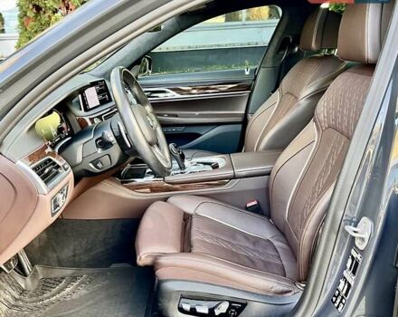 Сірий БМВ 7 Серія, об'ємом двигуна 2.99 л та пробігом 17 тис. км за 85999 $, фото 25 на Automoto.ua