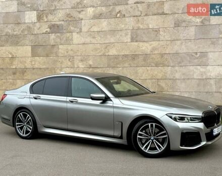 Сірий БМВ 7 Серія, об'ємом двигуна 2 л та пробігом 31 тис. км за 64800 $, фото 11 на Automoto.ua