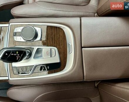 Сірий БМВ 7 Серія, об'ємом двигуна 2 л та пробігом 31 тис. км за 64800 $, фото 60 на Automoto.ua