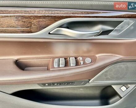 Сірий БМВ 7 Серія, об'ємом двигуна 2.99 л та пробігом 17 тис. км за 85999 $, фото 21 на Automoto.ua