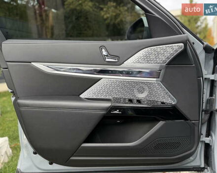 Сірий БМВ 7 Серія, об'ємом двигуна 4.39 л та пробігом 24 тис. км за 118900 $, фото 30 на Automoto.ua