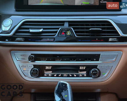 Сірий БМВ 7 Серія, об'ємом двигуна 3 л та пробігом 19 тис. км за 82000 $, фото 32 на Automoto.ua