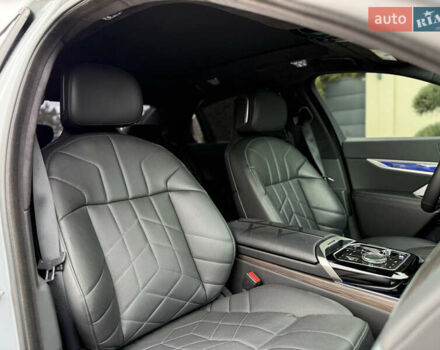 Сірий БМВ 7 Серія, об'ємом двигуна 4.39 л та пробігом 24 тис. км за 118900 $, фото 100 на Automoto.ua