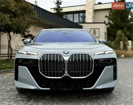 Сірий БМВ 7 Серія, об'ємом двигуна 4.39 л та пробігом 24 тис. км за 118900 $, фото 2 на Automoto.ua
