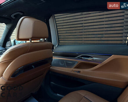 Сірий БМВ 7 Серія, об'ємом двигуна 3 л та пробігом 19 тис. км за 82000 $, фото 25 на Automoto.ua
