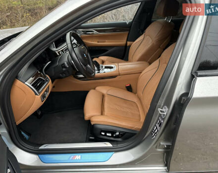 Сірий БМВ 7 Серія, об'ємом двигуна 3 л та пробігом 63 тис. км за 79500 $, фото 13 на Automoto.ua