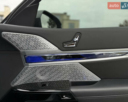 Сірий БМВ 7 Серія, об'ємом двигуна 4.4 л та пробігом 24 тис. км за 121000 $, фото 39 на Automoto.ua
