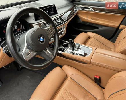 Сірий БМВ 7 Серія, об'ємом двигуна 3 л та пробігом 63 тис. км за 79500 $, фото 5 на Automoto.ua