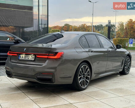 Серый БМВ 7 Серия, объемом двигателя 2.99 л и пробегом 20 тыс. км за 88800 $, фото 5 на Automoto.ua