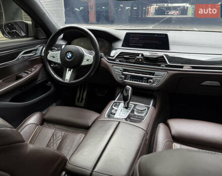 Сірий БМВ 7 Серія, об'ємом двигуна 2.99 л та пробігом 42 тис. км за 86999 $, фото 43 на Automoto.ua