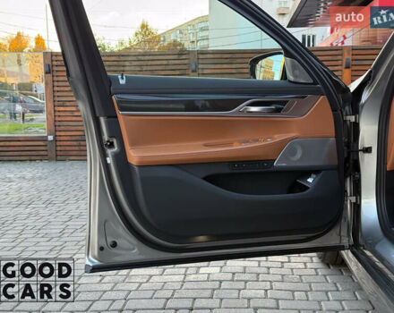 Сірий БМВ 7 Серія, об'ємом двигуна 3 л та пробігом 19 тис. км за 82000 $, фото 15 на Automoto.ua