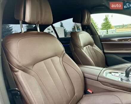 Сірий БМВ 7 Серія, об'ємом двигуна 2 л та пробігом 31 тис. км за 64800 $, фото 90 на Automoto.ua