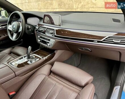 Сірий БМВ 7 Серія, об'ємом двигуна 2 л та пробігом 31 тис. км за 64800 $, фото 89 на Automoto.ua