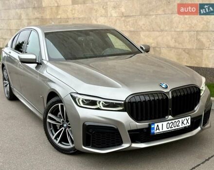 Сірий БМВ 7 Серія, об'ємом двигуна 2 л та пробігом 31 тис. км за 64800 $, фото 8 на Automoto.ua