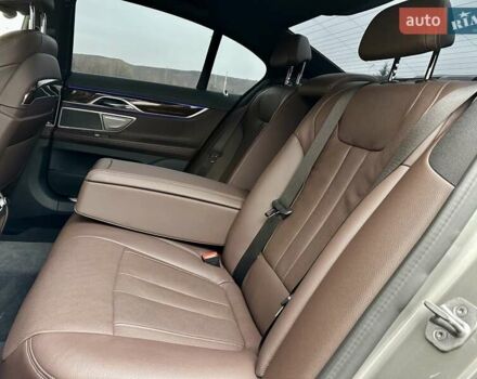 Сірий БМВ 7 Серія, об'ємом двигуна 2 л та пробігом 31 тис. км за 64800 $, фото 76 на Automoto.ua