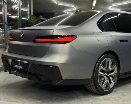 БМВ 7 Серия 2023 в Одессе на Automoto.ua Серый БМВ 7 Серия, объемом двигателя 3 л и пробегом 1 тыс. км за 133000 $, фото 11 на Automoto.ua