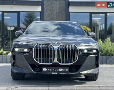 Серый БМВ 7 Серия, объемом двигателя 2.99 л и пробегом 15 тыс. км за 139500 $, фото 4 на Automoto.ua