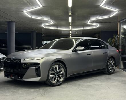 БМВ 7 Серия 2023 в Одессе на Automoto.ua Серый БМВ 7 Серия, объемом двигателя 3 л и пробегом 1 тыс. км за 133000 $, фото 6 на Automoto.ua