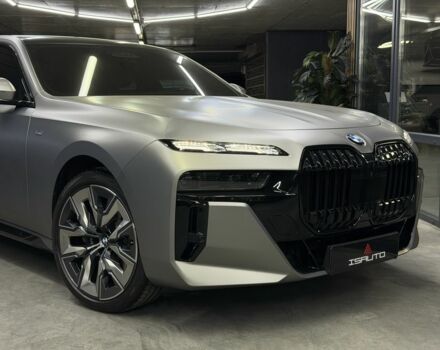 БМВ 7 Серия 2023 в Одессе на Automoto.ua Серый БМВ 7 Серия, объемом двигателя 3 л и пробегом 1 тыс. км за 133000 $, фото 3 на Automoto.ua
