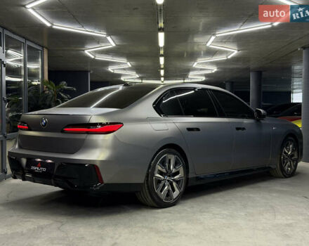 БМВ 7 Серия 2023 в Одессе на Automoto.ua Серый БМВ 7 Серия, объемом двигателя 3 л и пробегом 1 тыс. км за 133000 $, фото 14 на Automoto.ua