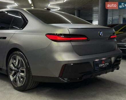 БМВ 7 Серия 2023 в Одессе на Automoto.ua Серый БМВ 7 Серия, объемом двигателя 3 л и пробегом 1 тыс. км за 133000 $, фото 12 на Automoto.ua