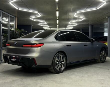 БМВ 7 Серия 2023 в Одессе на Automoto.ua Серый БМВ 7 Серия, объемом двигателя 3 л и пробегом 1 тыс. км за 133000 $, фото 10 на Automoto.ua