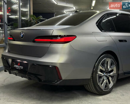 БМВ 7 Серия 2023 в Одессе на Automoto.ua Серый БМВ 7 Серия, объемом двигателя 3 л и пробегом 1 тыс. км за 133000 $, фото 16 на Automoto.ua