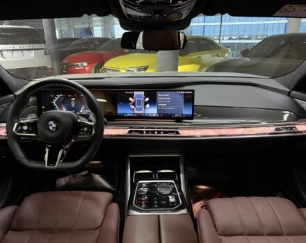 БМВ 7 Серия 2023 в Одессе на Automoto.ua Серый БМВ 7 Серия, объемом двигателя 3 л и пробегом 1 тыс. км за 133000 $, фото 20 на Automoto.ua