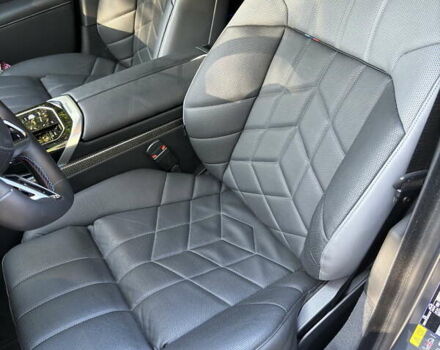 Серый БМВ 7 Серия, объемом двигателя 3 л и пробегом 18 тыс. км за 179000 $, фото 11 на Automoto.ua