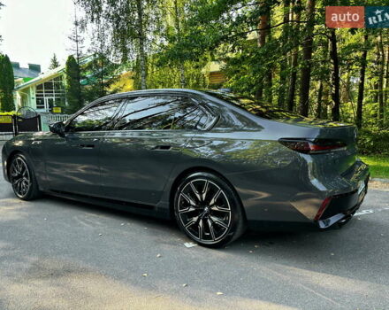 Серый БМВ 7 Серия, объемом двигателя 3 л и пробегом 18 тыс. км за 179000 $, фото 3 на Automoto.ua