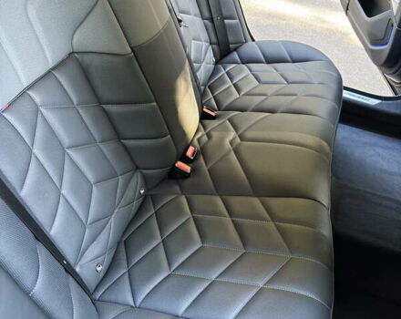 Серый БМВ 7 Серия, объемом двигателя 3 л и пробегом 18 тыс. км за 179000 $, фото 14 на Automoto.ua