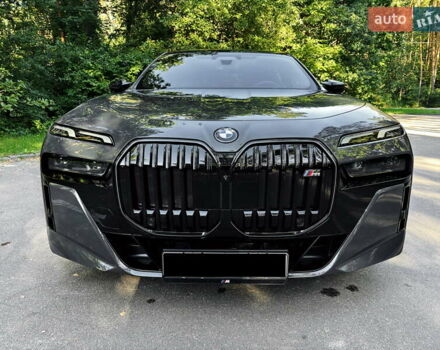 Серый БМВ 7 Серия, объемом двигателя 3 л и пробегом 18 тыс. км за 179000 $, фото 2 на Automoto.ua