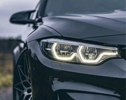 Серый БМВ 7 Серия, объемом двигателя 3.5 л и пробегом 300 тыс. км за 1250 $, фото 1 на Automoto.ua