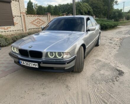 Сірий БМВ 7 Серія, об'ємом двигуна 4 л та пробігом 360 тис. км за 5000 $, фото 1 на Automoto.ua