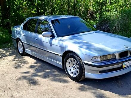 БМВ 7 Серія 1996 у Дніпро (Дніпропетровську) на Automoto.ua Сірий БМВ 7 Серія, об'ємом двигуна 2.8 л та пробігом 500 тис. км за 3000 $, фото 1 на Automoto.ua