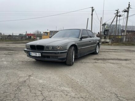 Серый БМВ 7 Серия, объемом двигателя 2.8 л и пробегом 227 тыс. км за 2500 $, фото 1 на Automoto.ua