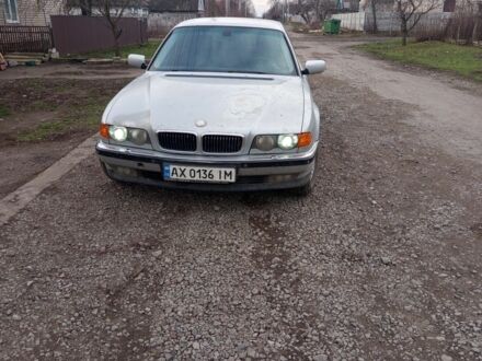 Серый БМВ 7 Серия, объемом двигателя 5.4 л и пробегом 306 тыс. км за 3500 $, фото 1 на Automoto.ua