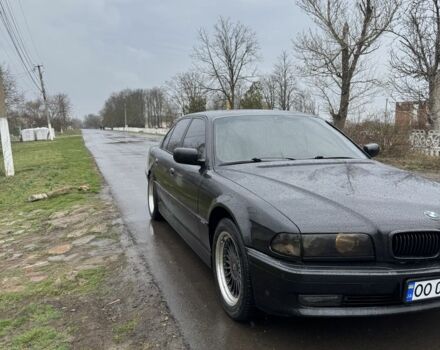 Серый БМВ 7 Серия, объемом двигателя 3.5 л и пробегом 230 тыс. км за 4300 $, фото 1 на Automoto.ua