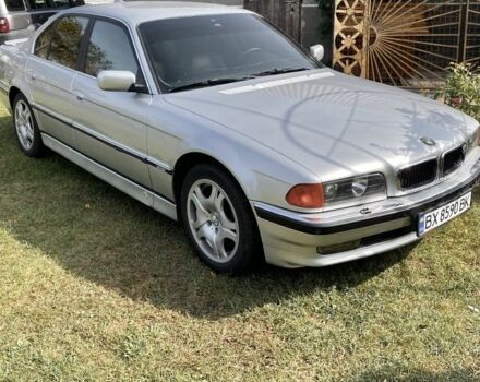 Серый БМВ 7 Серия, объемом двигателя 4.4 л и пробегом 362 тыс. км за 3800 $, фото 1 на Automoto.ua