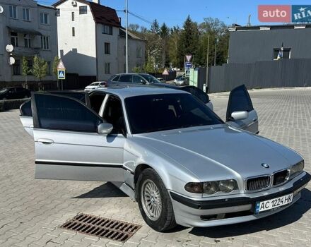 Серый БМВ 7 Серия, объемом двигателя 3 л и пробегом 300 тыс. км за 5600 $, фото 1 на Automoto.ua