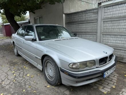 БМВ 7 Серия 2001 в Черкассах на Automoto.ua Серый БМВ 7 Серия, объемом двигателя 3.9 л и пробегом 500 тыс. км за 3000 $, фото 1 на Automoto.ua