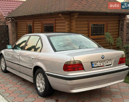 Сірий БМВ 7 Серія, об'ємом двигуна 4 л та пробігом 434 тис. км за 5999 $, фото 1 на Automoto.ua