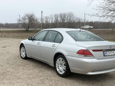 Серый БМВ 7 Серия, объемом двигателя 3 л и пробегом 333 тыс. км за 8000 $, фото 1 на Automoto.ua