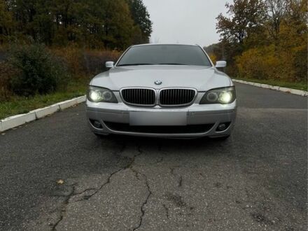 Серый БМВ 7 Серия, объемом двигателя 4 л и пробегом 327 тыс. км за 8300 $, фото 1 на Automoto.ua