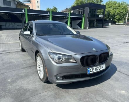 Серый БМВ 7 Серия, объемом двигателя 4.4 л и пробегом 200 тыс. км за 12000 $, фото 1 на Automoto.ua